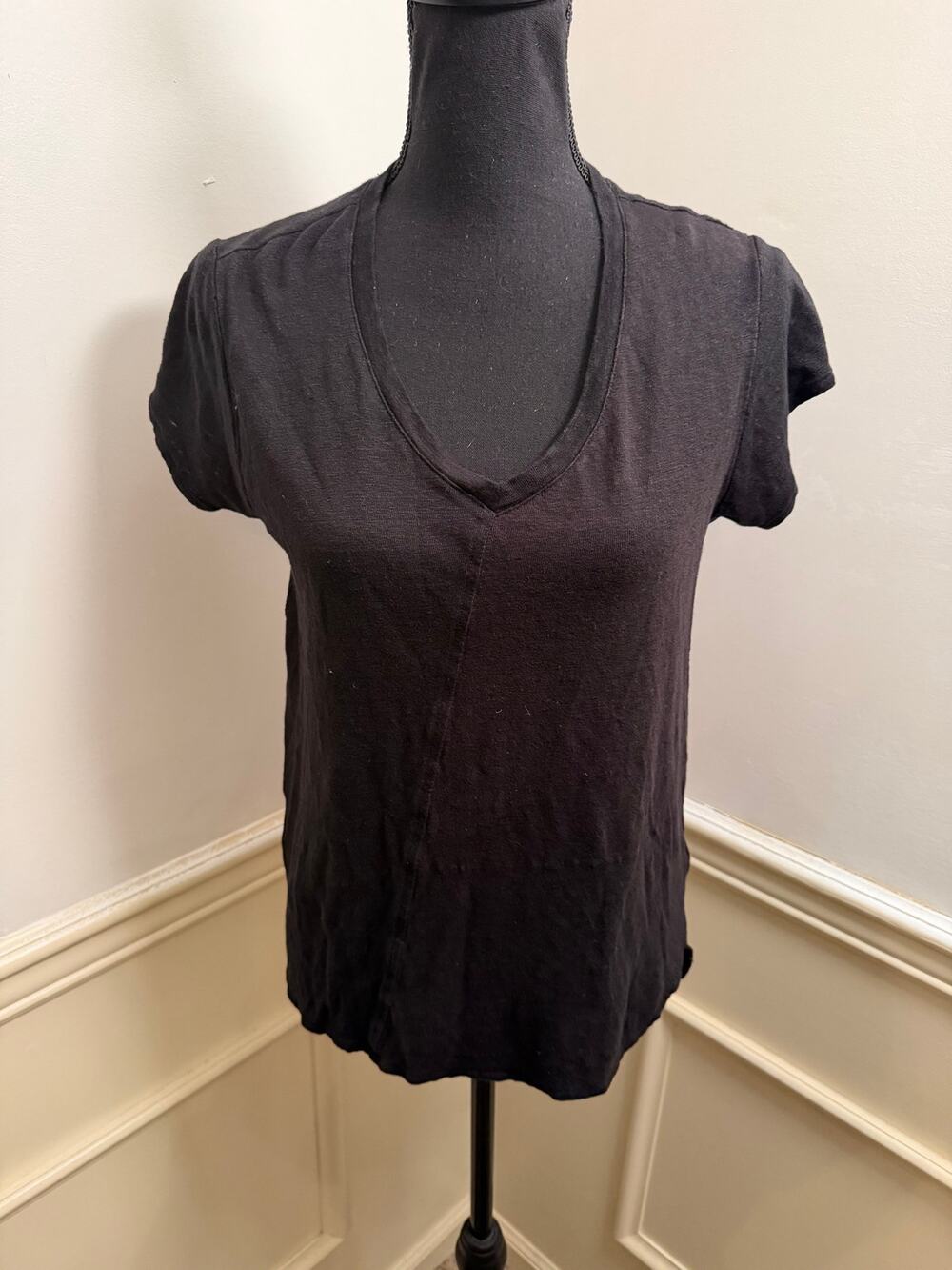 Tahari 100% Linen Asymmetric V-Neck Short Sleeve Capsule Top Black Lagenlook